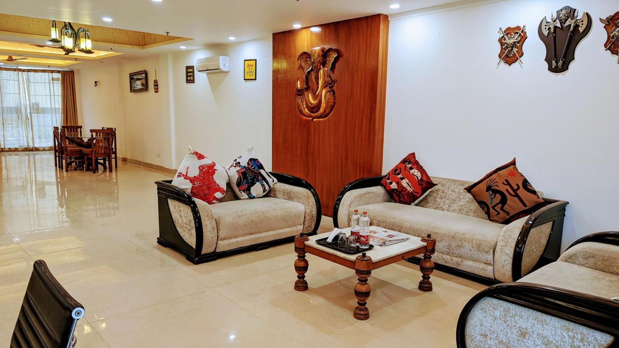 Hotel Moon Taj Near Yashobhoomi Convention Centre Delhi  Buitenkant foto
