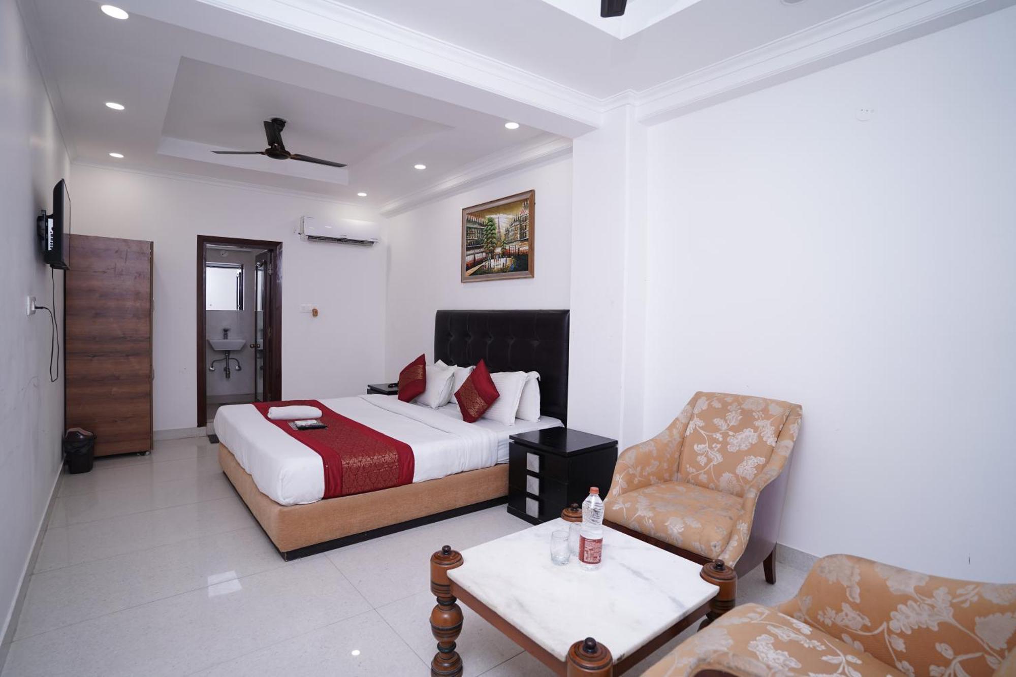 Hotel Moon Taj Near Yashobhoomi Convention Centre Delhi  Buitenkant foto